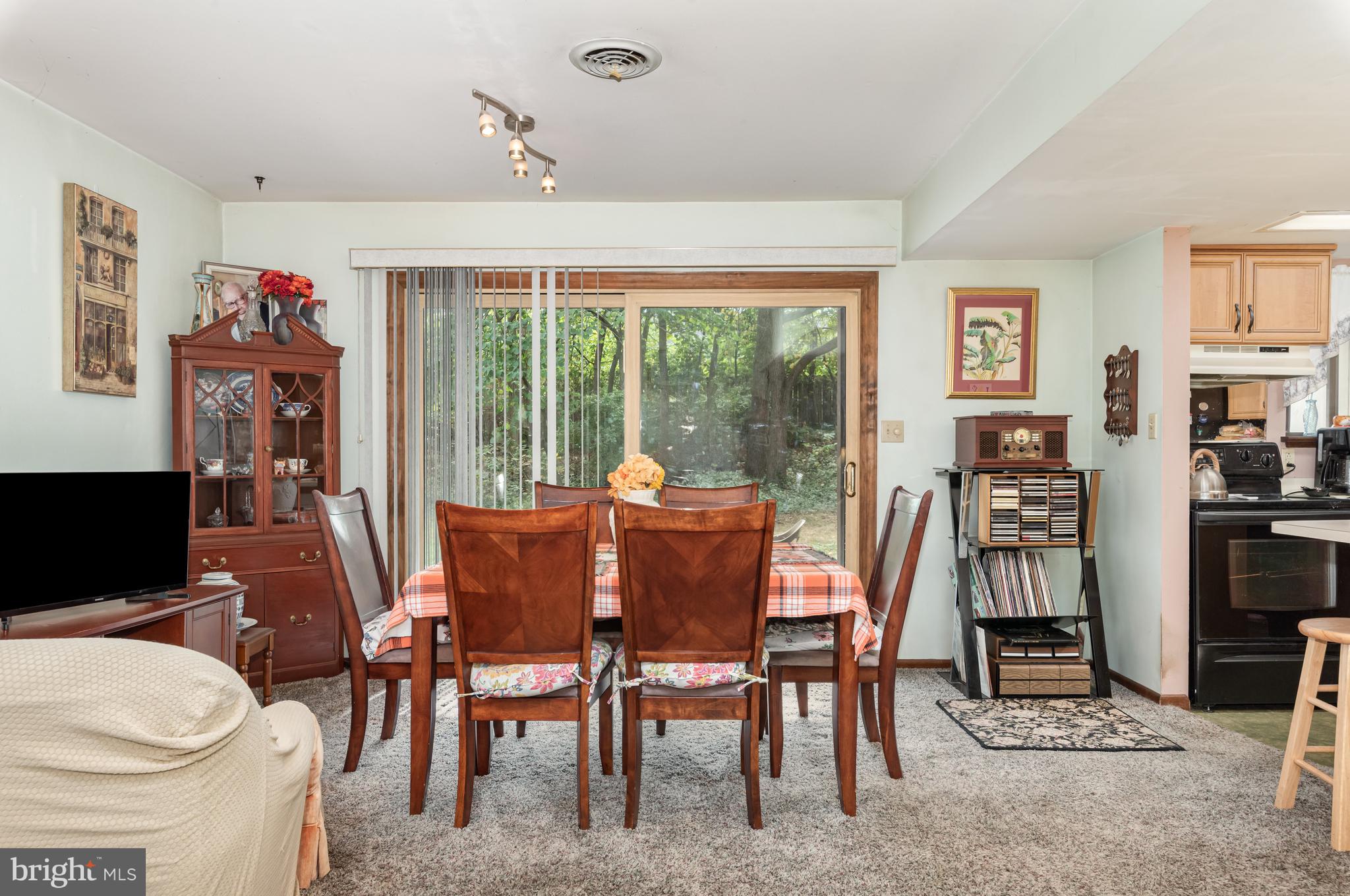 638 CEDAR RIDGE LANE