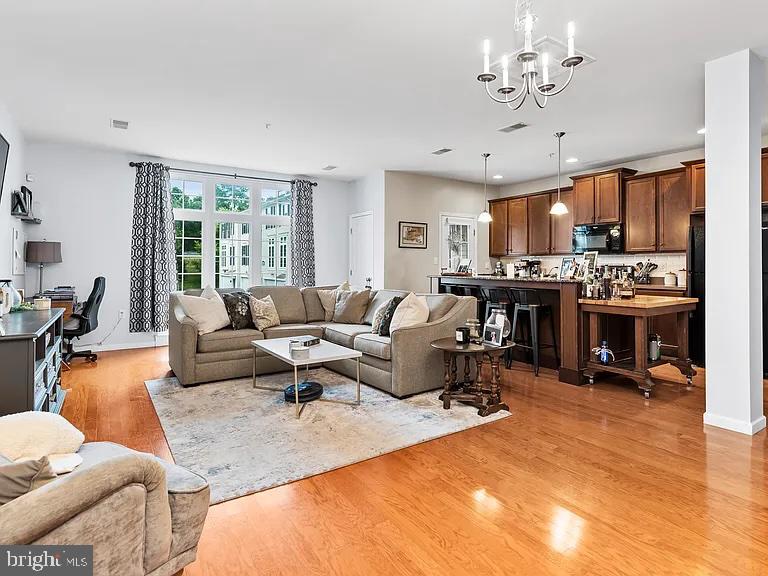 3025 MERIDIAN COMMONS B