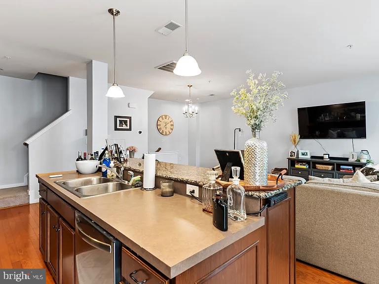 3025 MERIDIAN COMMONS B