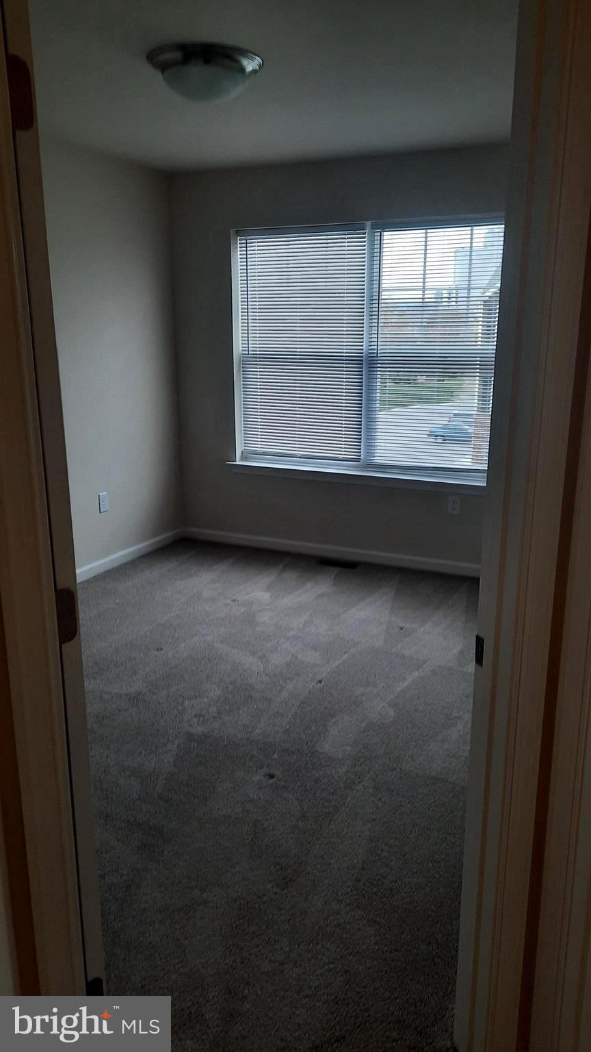 945 ADMIRALS QUAY DRIVE