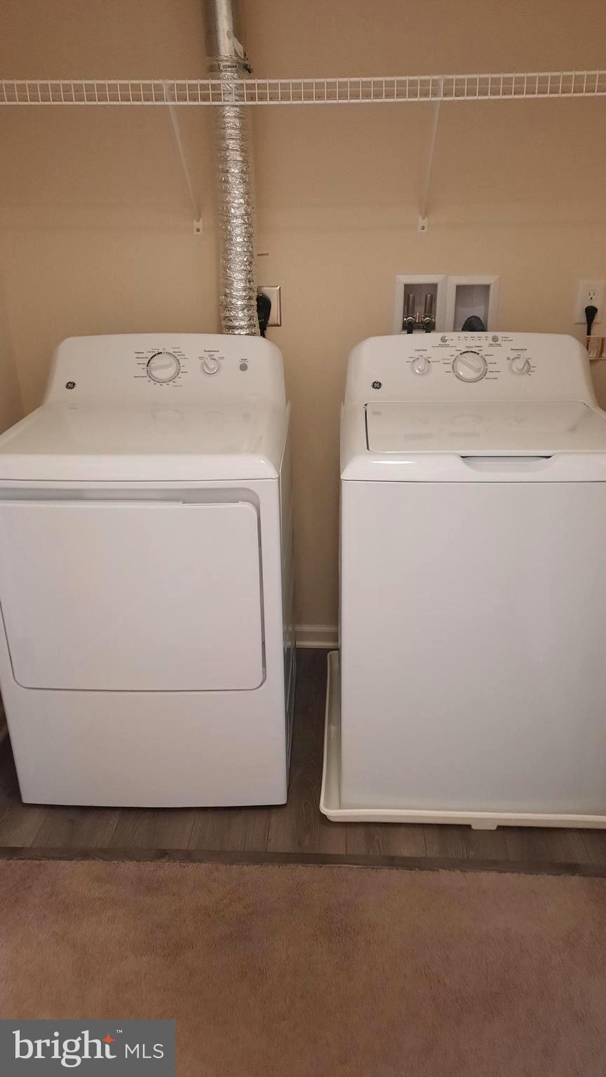 945 ADMIRALS QUAY DRIVE