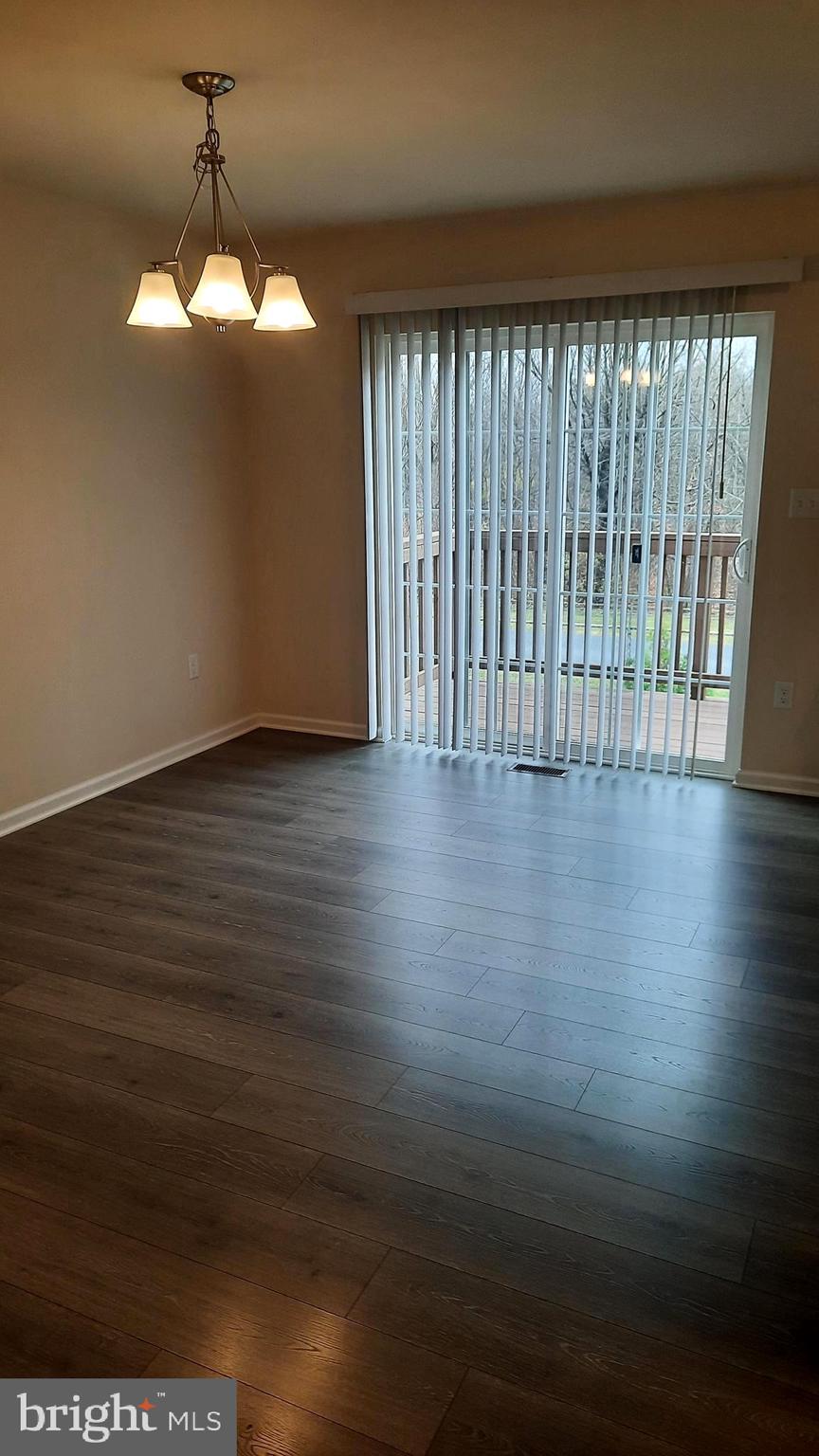 945 ADMIRALS QUAY DRIVE