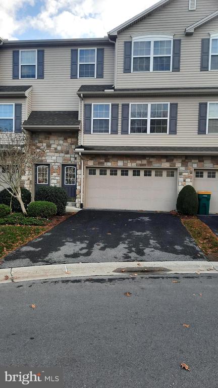 217 ANTILLES COURT