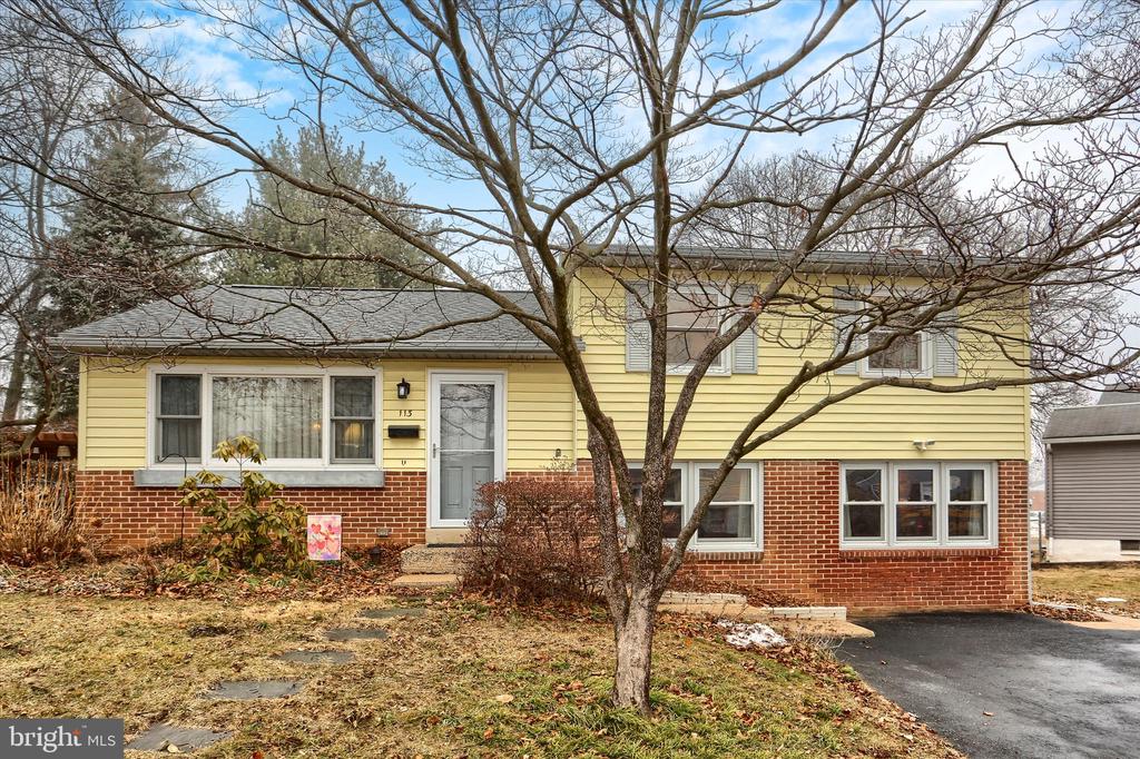 113 E WOODLAND DRIVE
