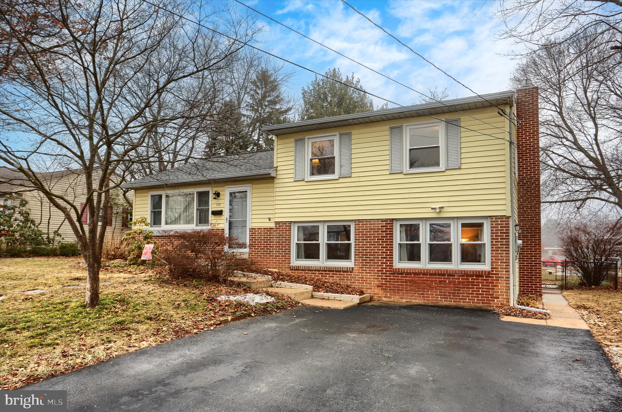113 E WOODLAND DRIVE