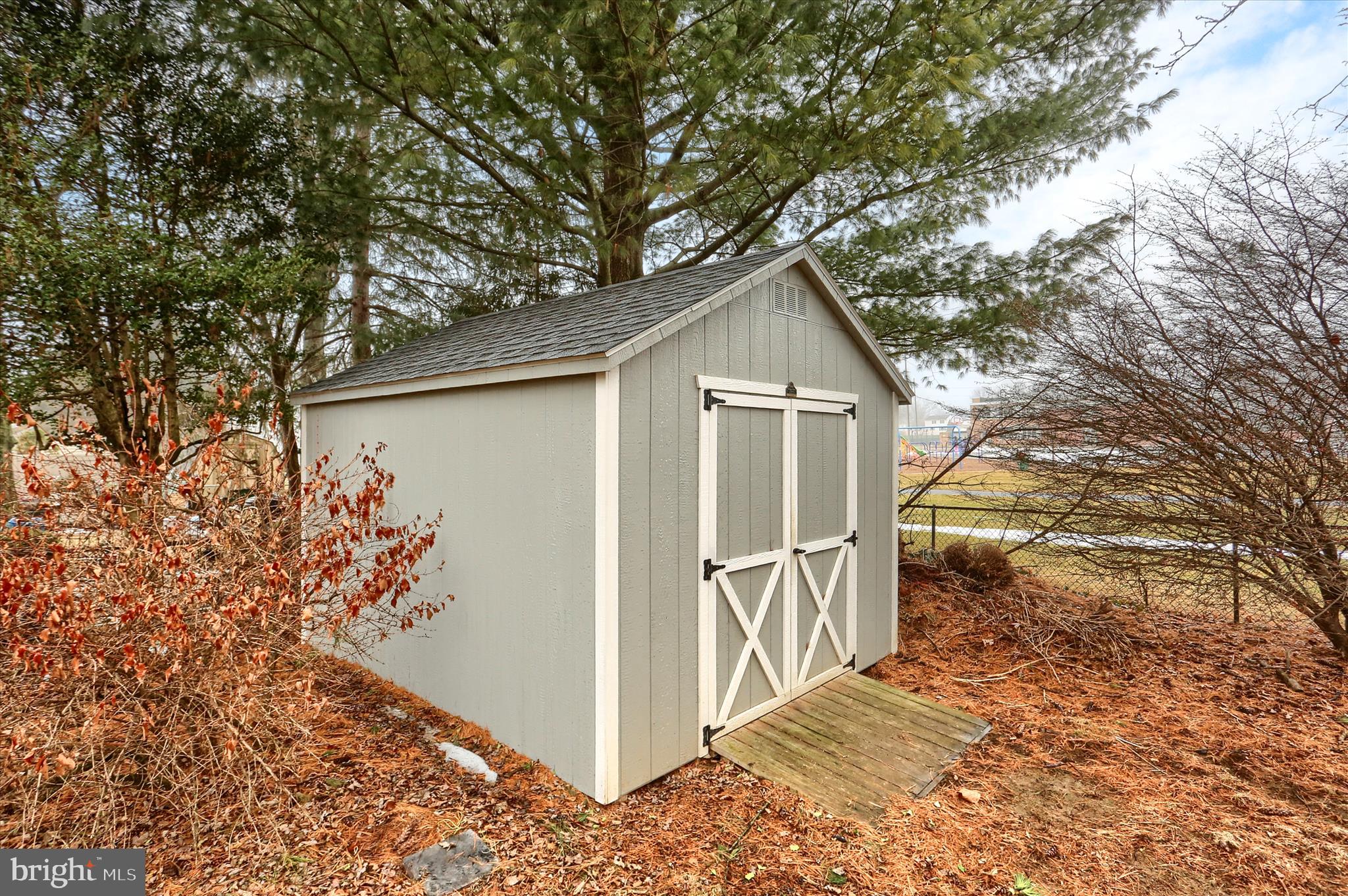 113 E WOODLAND DRIVE