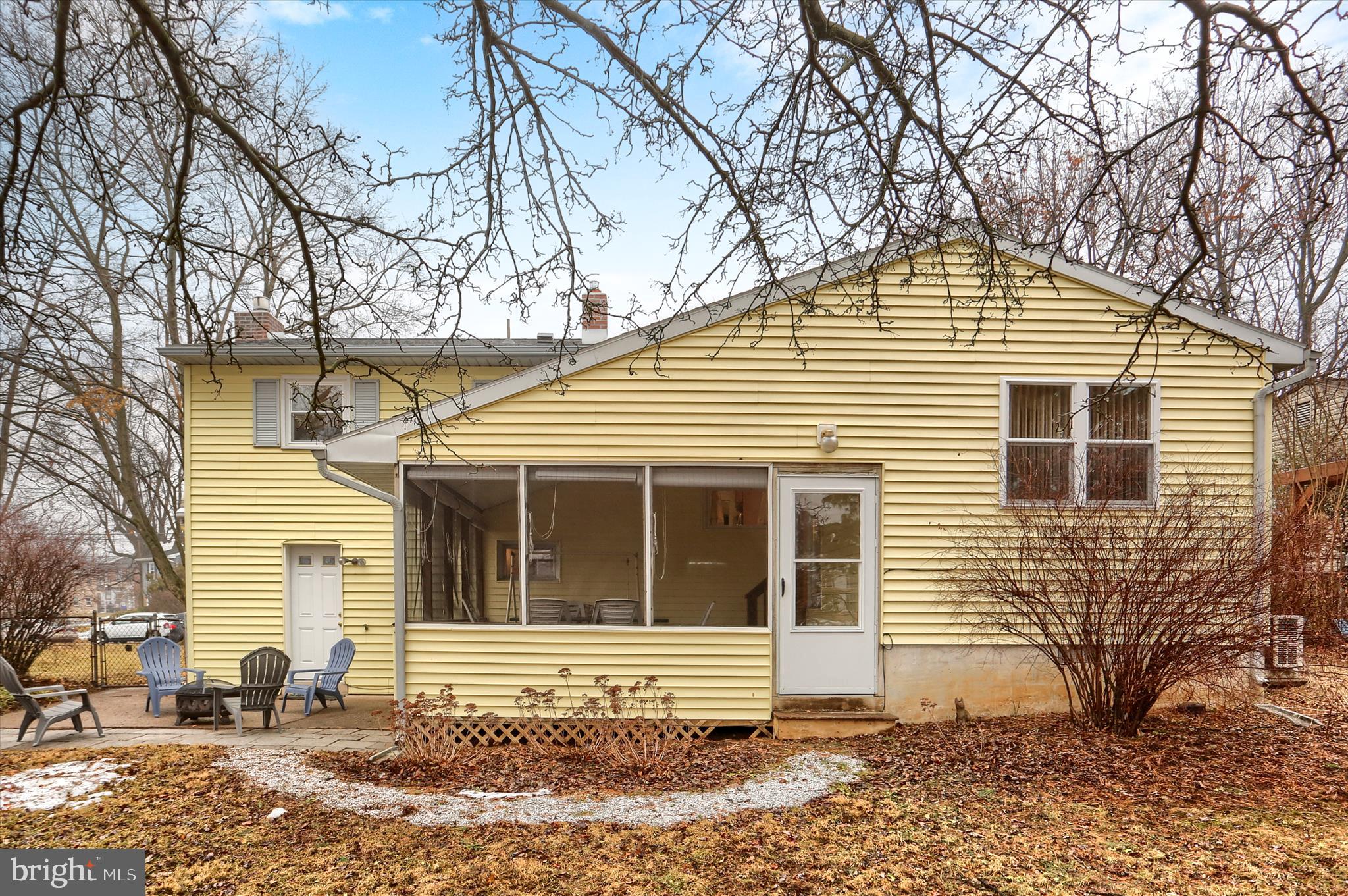 113 E WOODLAND DRIVE