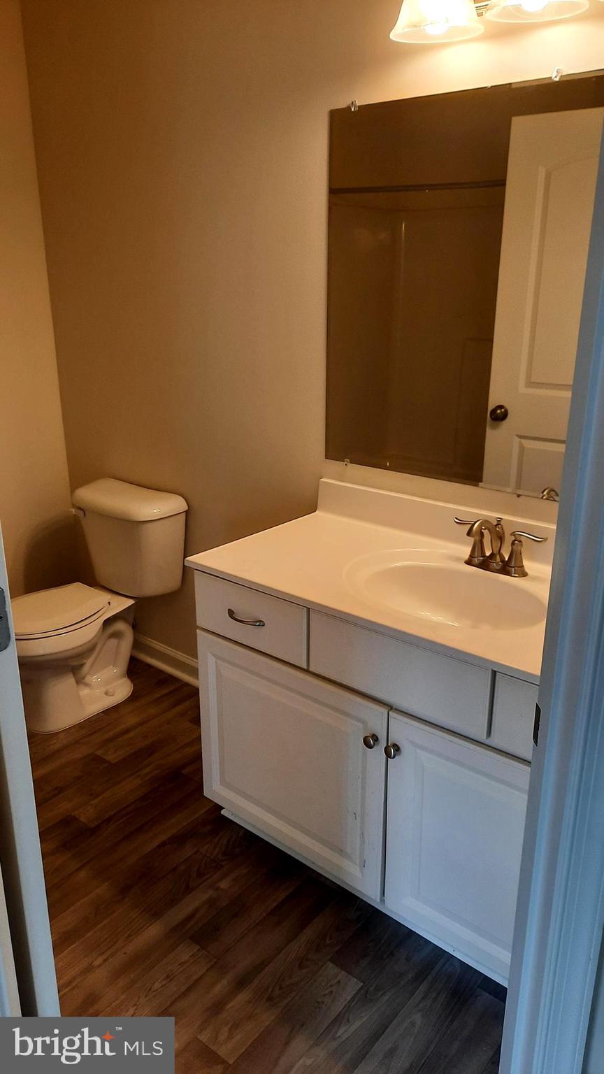 1029 ADMIRALS QUAY DRIVE