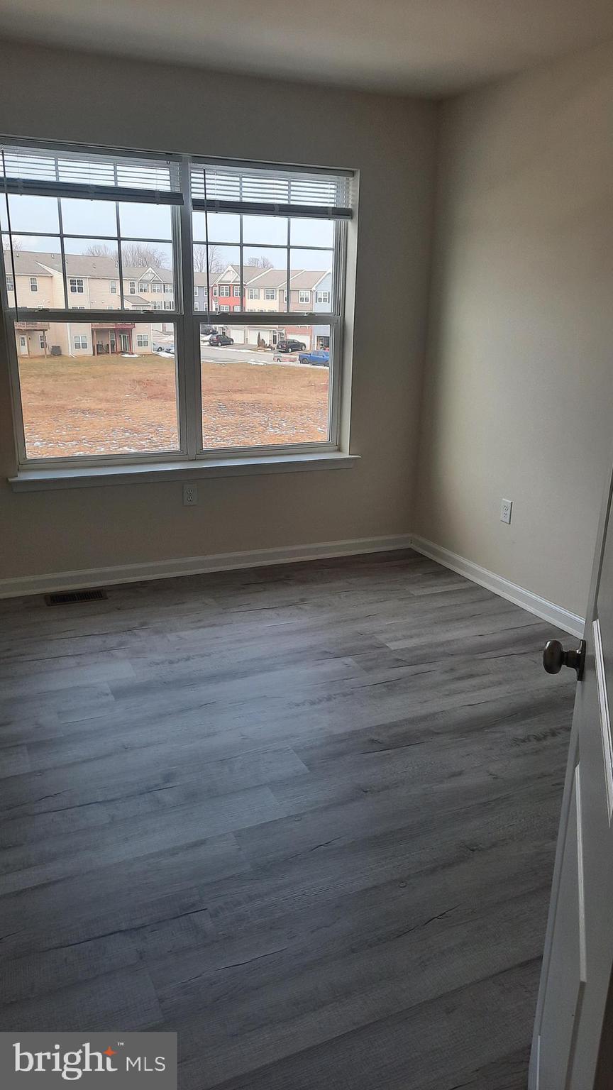 1029 ADMIRALS QUAY DRIVE