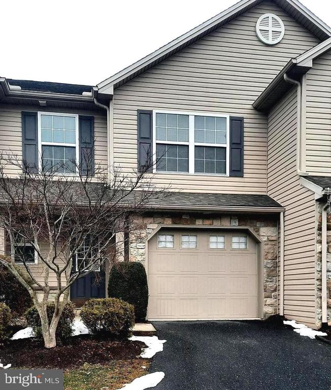 303 ANTILLES COURT