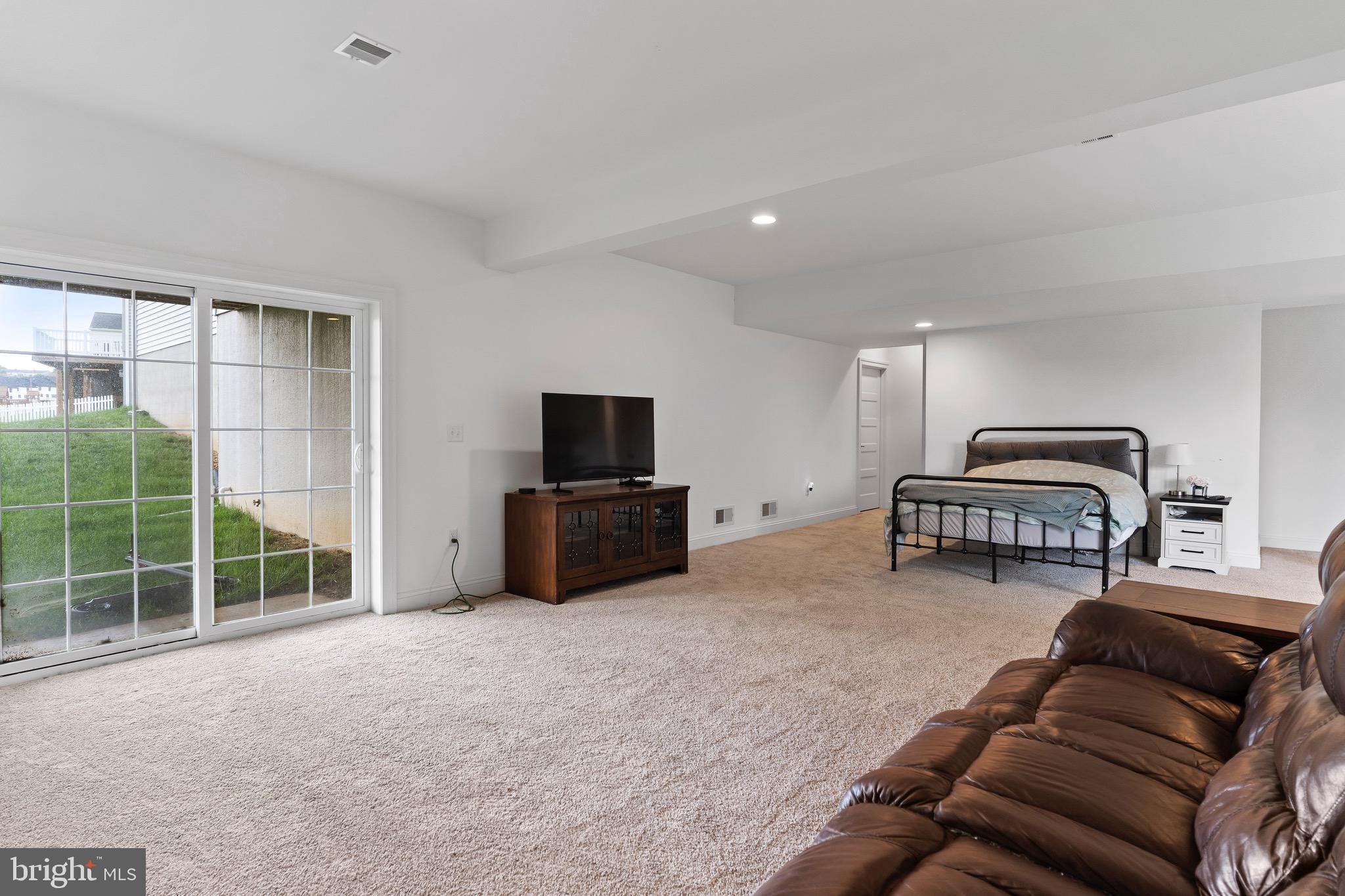 2058 N AUTUMN CHASE DRIVE