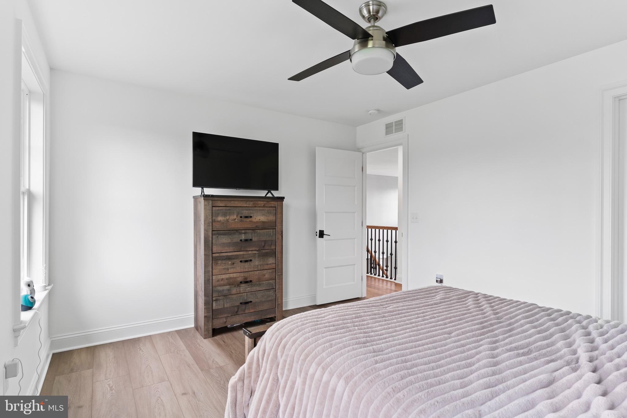 2058 N AUTUMN CHASE DRIVE