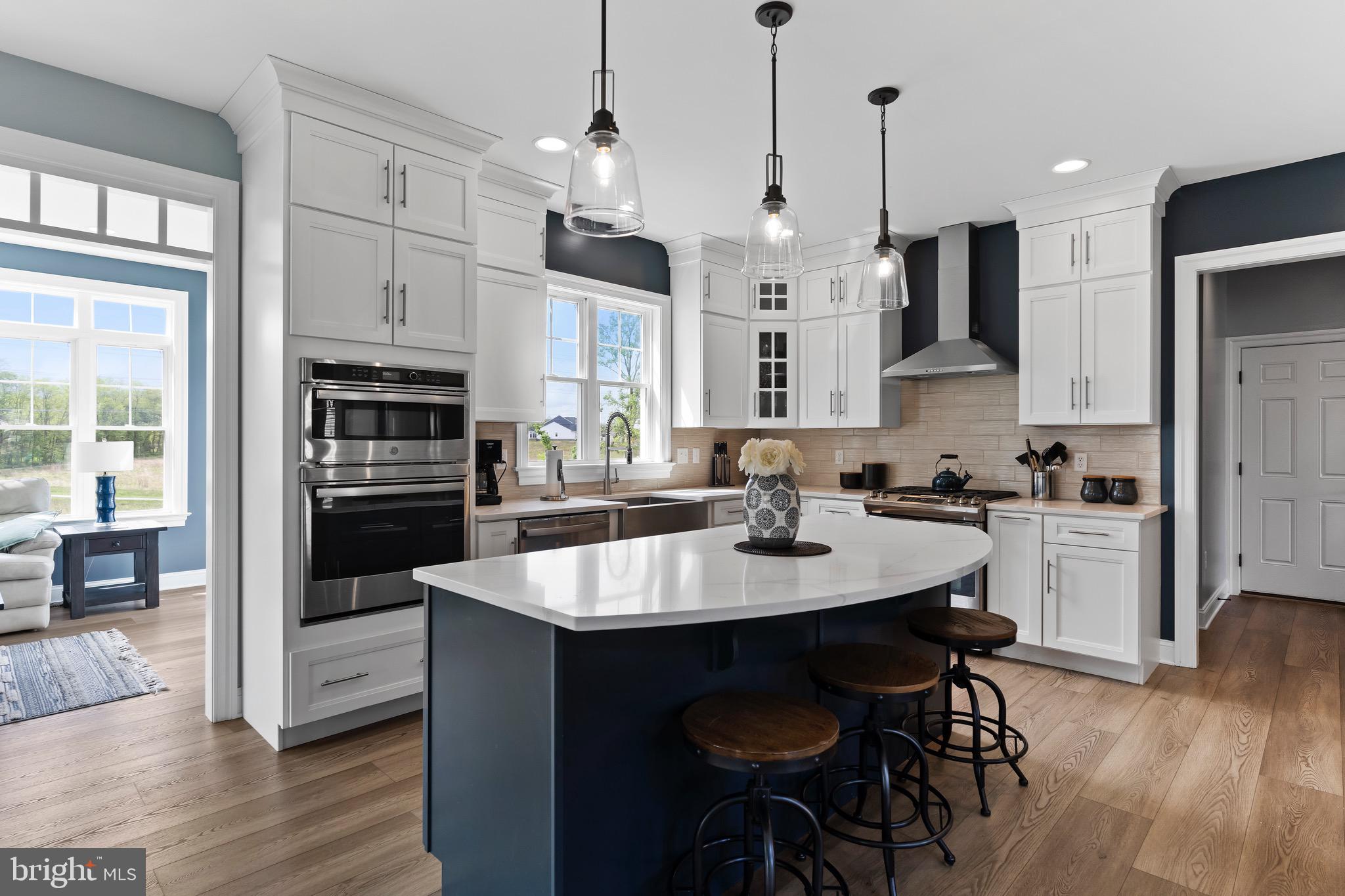 2058 N AUTUMN CHASE DRIVE