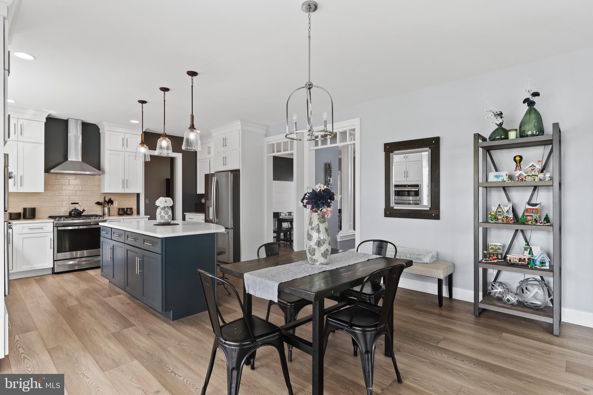 2058 N AUTUMN CHASE DRIVE