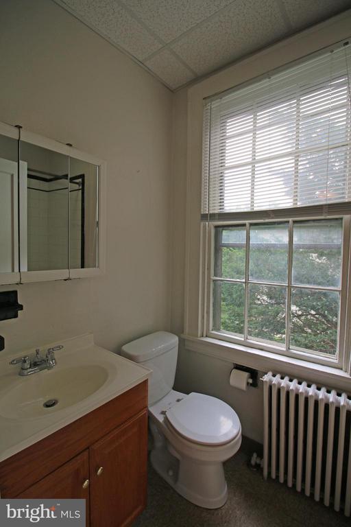 12 S FILBERT STREET B2
