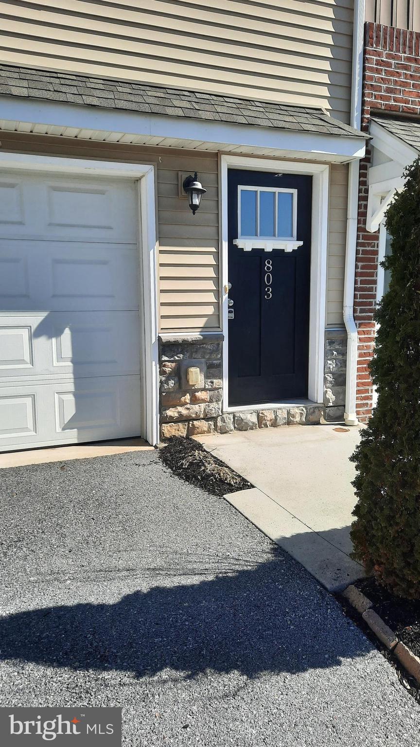 803 SCHOONER LANE