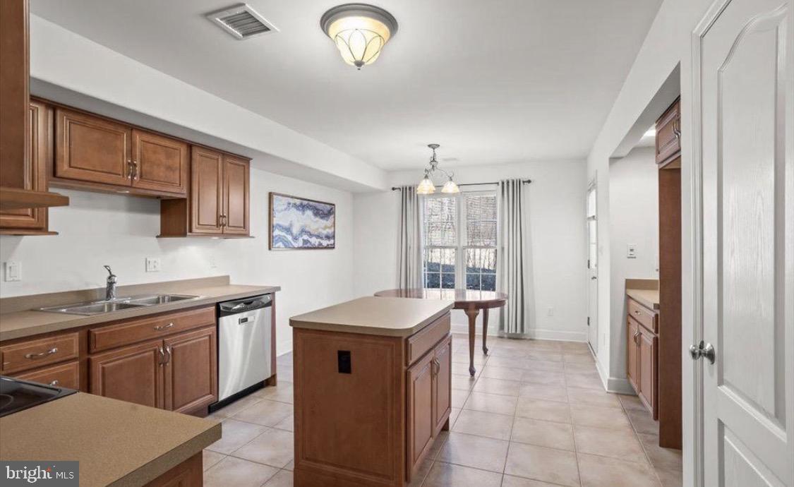 10 LENOX COURT