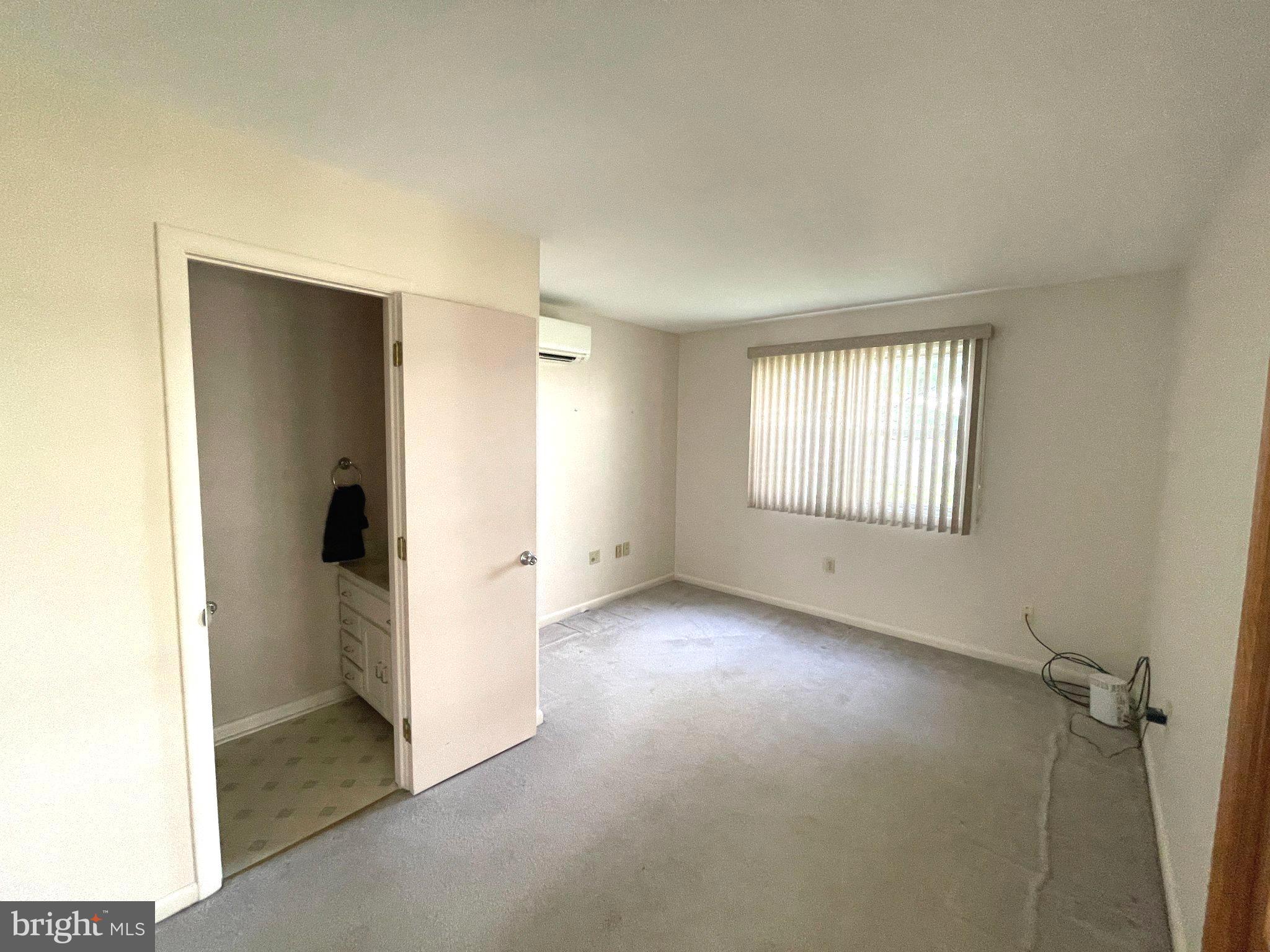 113 E WOODLAND DRIVE