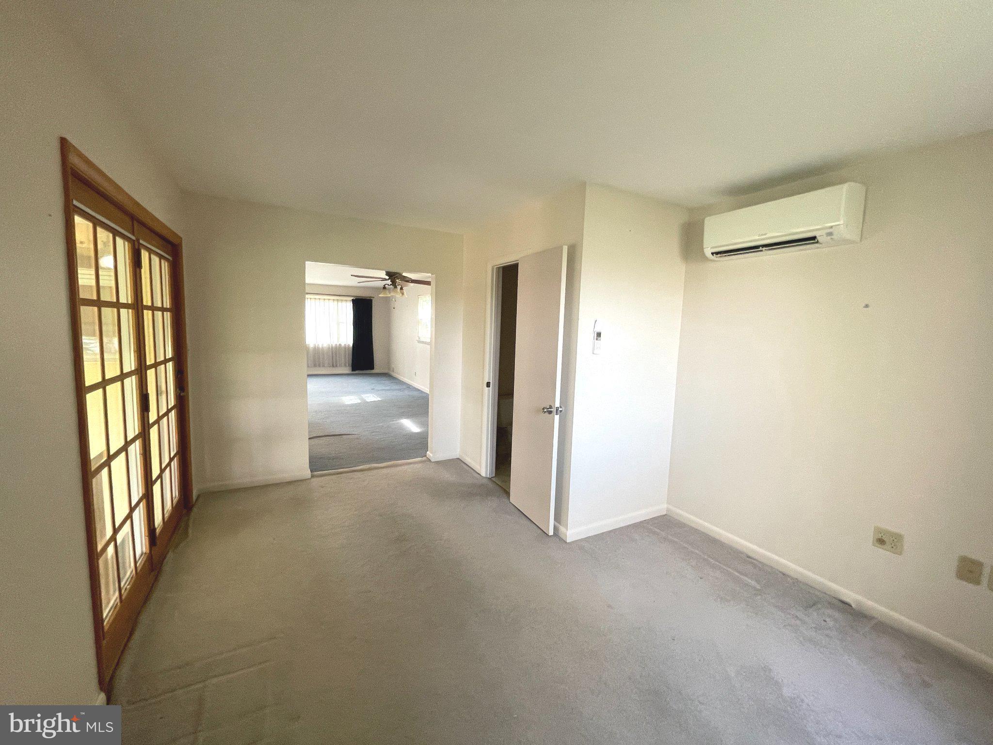 113 E WOODLAND DRIVE