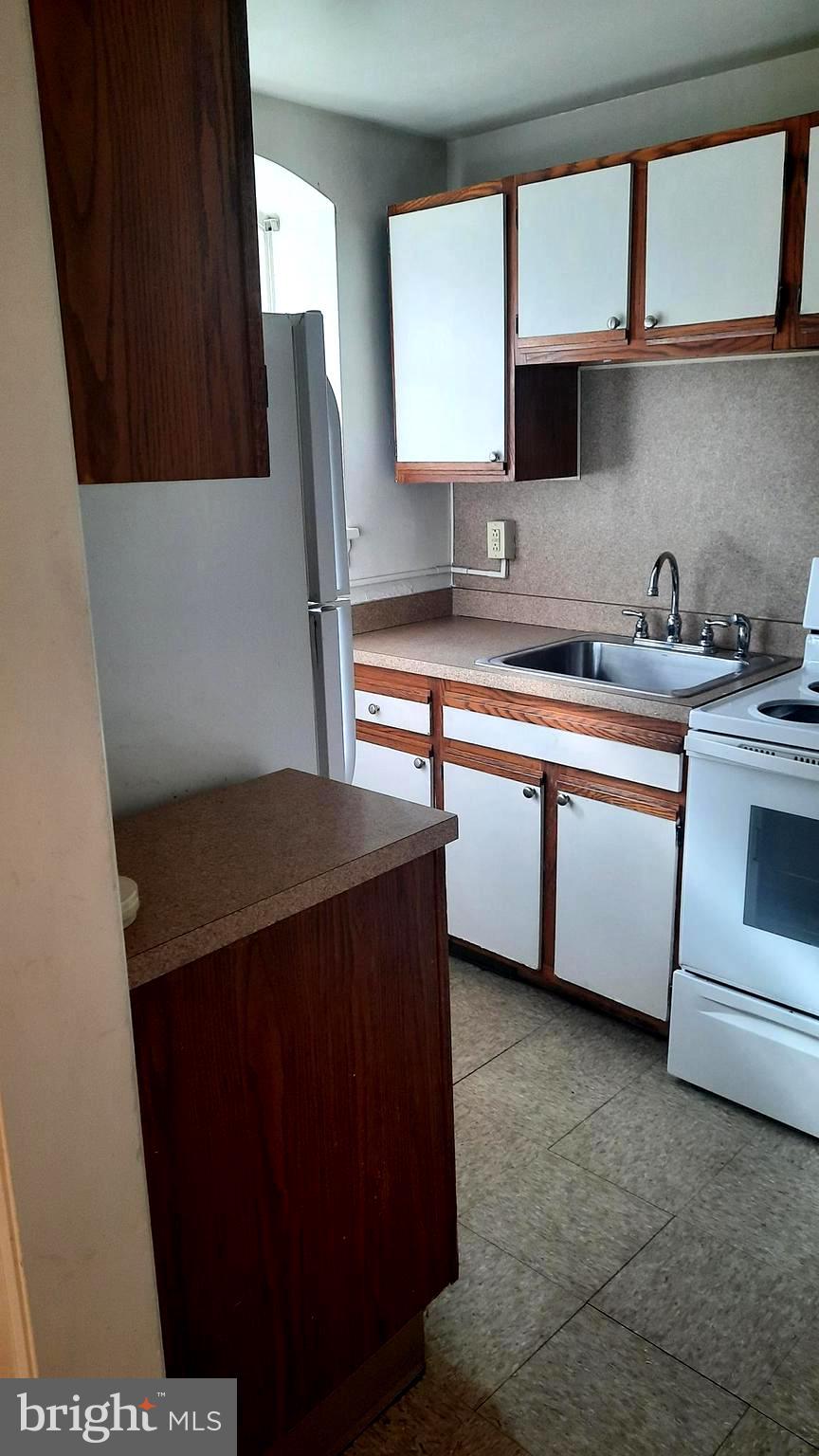 12 S FILBERT STREET A14