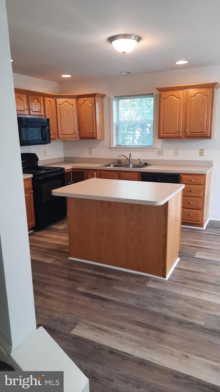 325 ANTILLES COURT