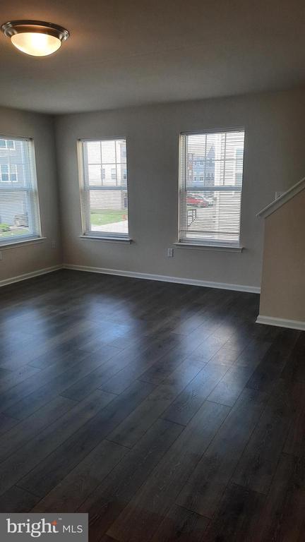 829 ADMIRALS QUAY DRIVE