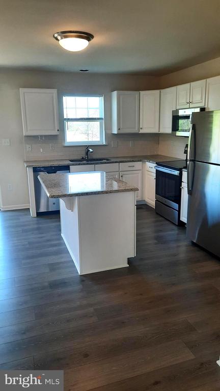 837 ADMIRALS QUAY DRIVE
