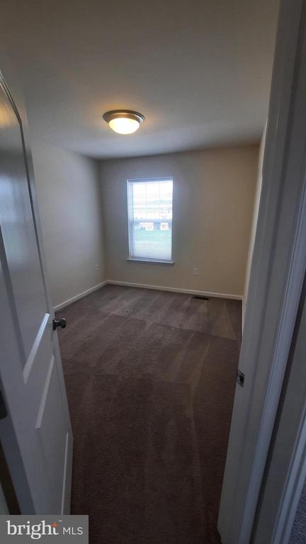 1039 ADMIRALS QUAY DRIVE