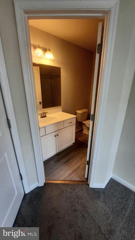 1039 ADMIRALS QUAY DRIVE