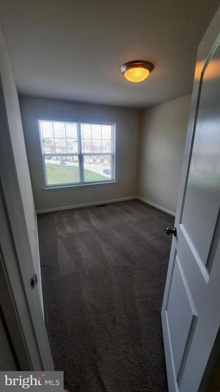 1039 ADMIRALS QUAY DRIVE