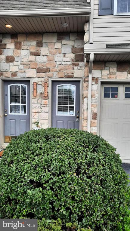305 MERCURY DRIVE