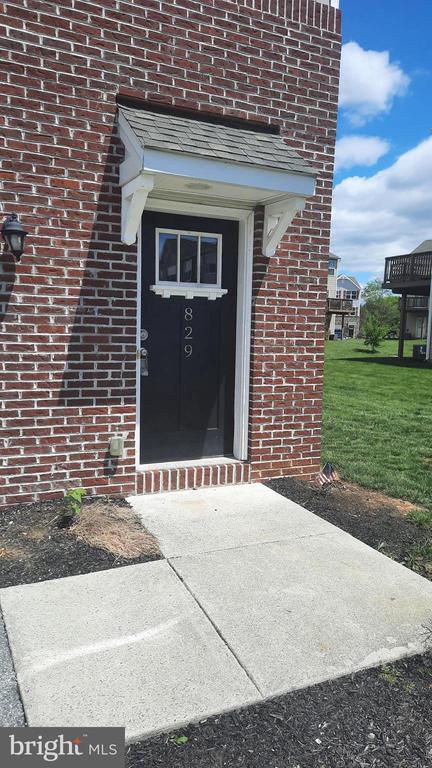 829 SCHOONER LANE