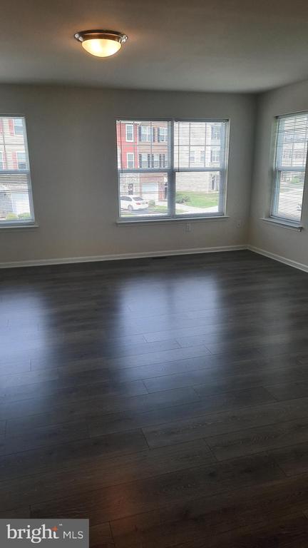 901 ADMIRALS QUAY DRIVE
