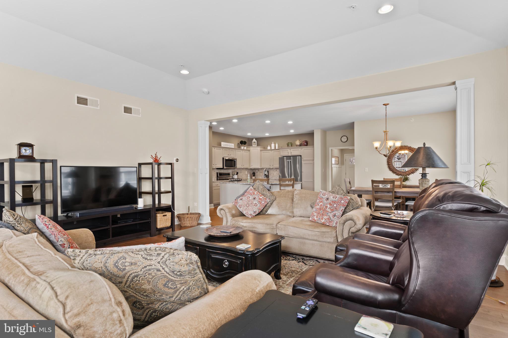 6245 RIVENDALE COURT