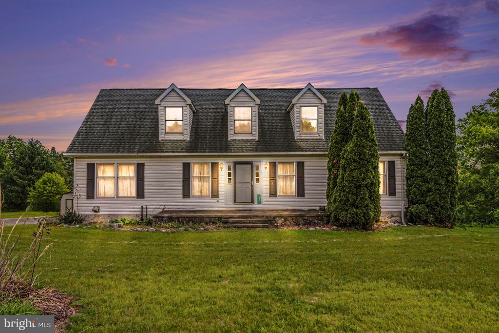 19 FOREST LANE