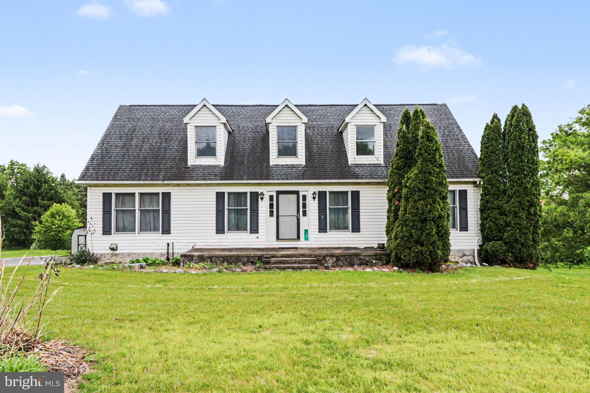 19 FOREST LANE