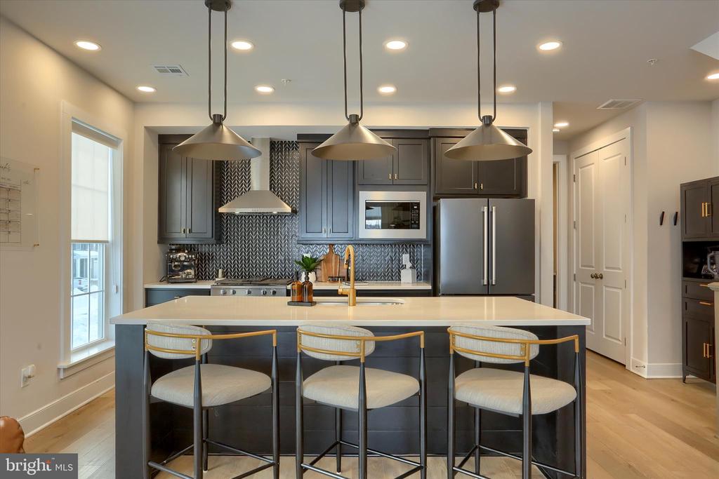 3122 BULLFINCH LANE