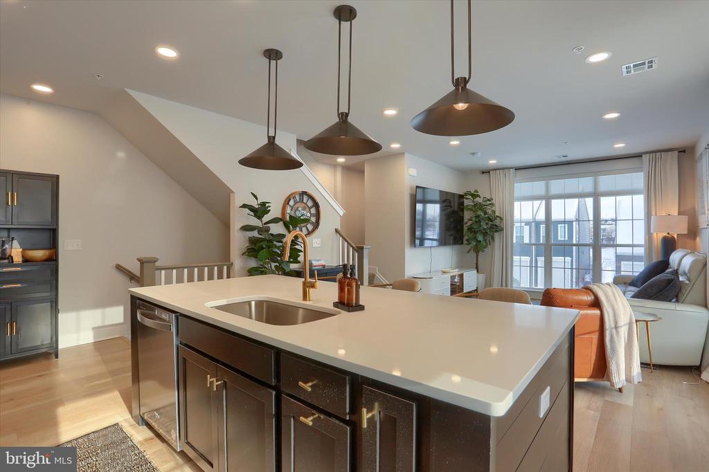 3122 BULLFINCH LANE