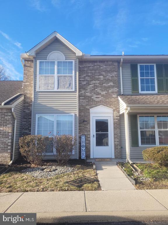 128 EASTERLY DRIVE