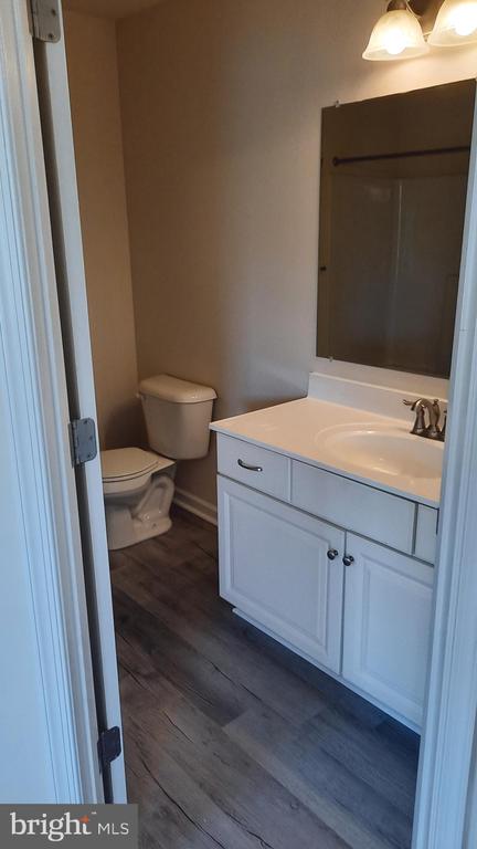 929 ADMIRALS QUAY DRIVE