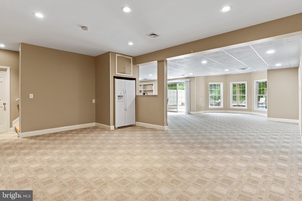 1428 WELLGATE LANE