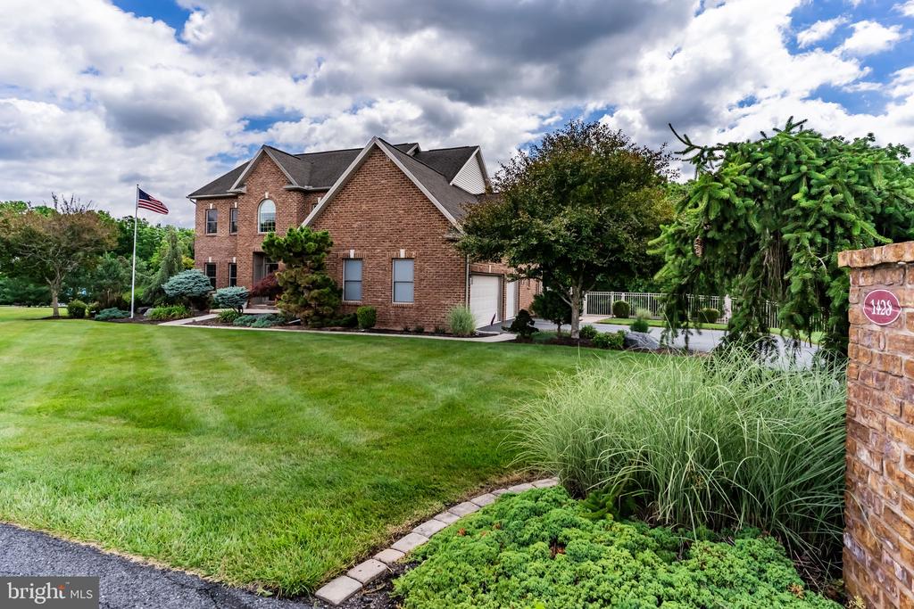 1428 WELLGATE LANE