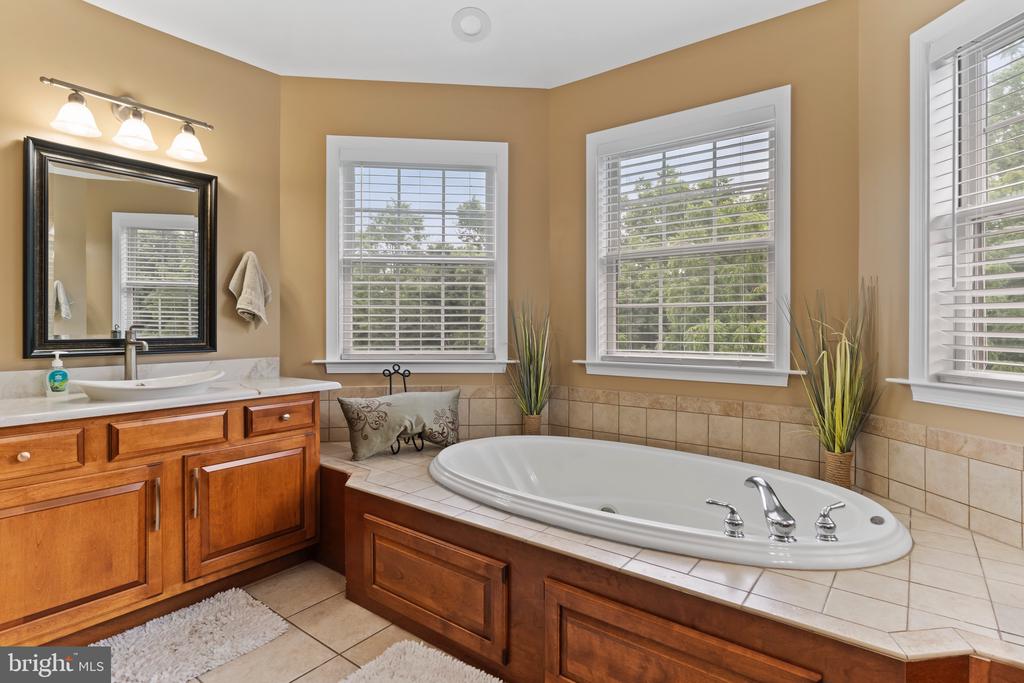 1428 WELLGATE LANE