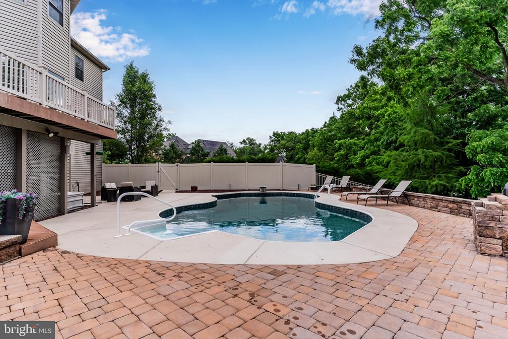 1428 WELLGATE LANE
