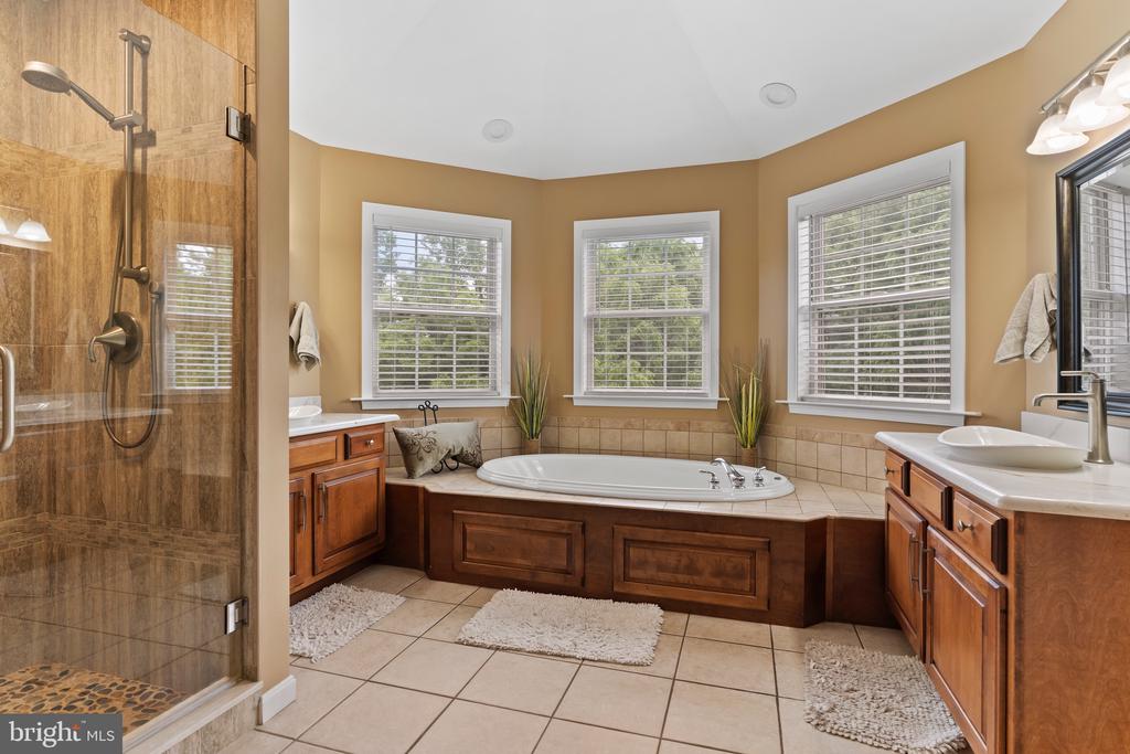 1428 WELLGATE LANE