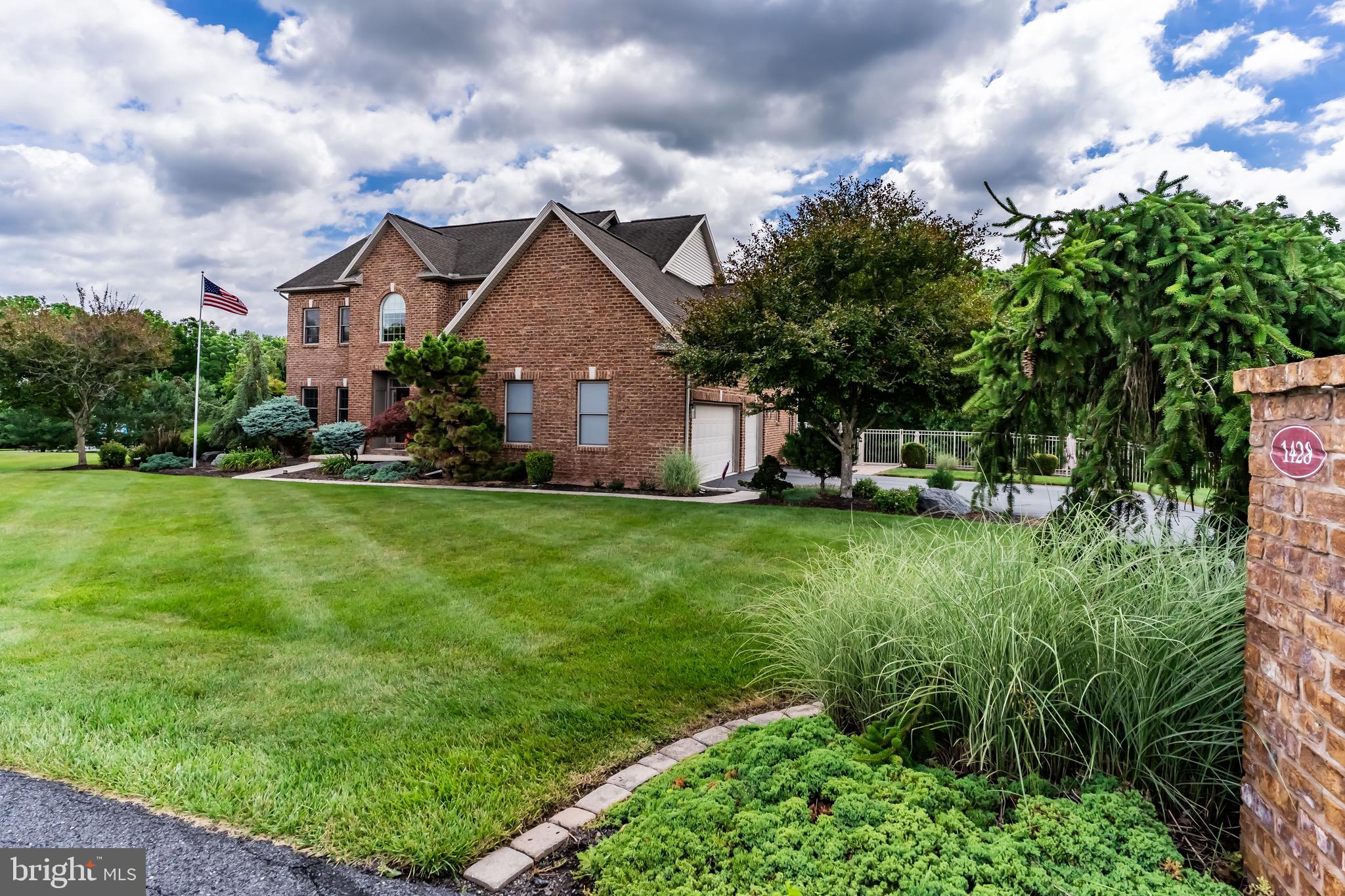 1428 WELLGATE LANE