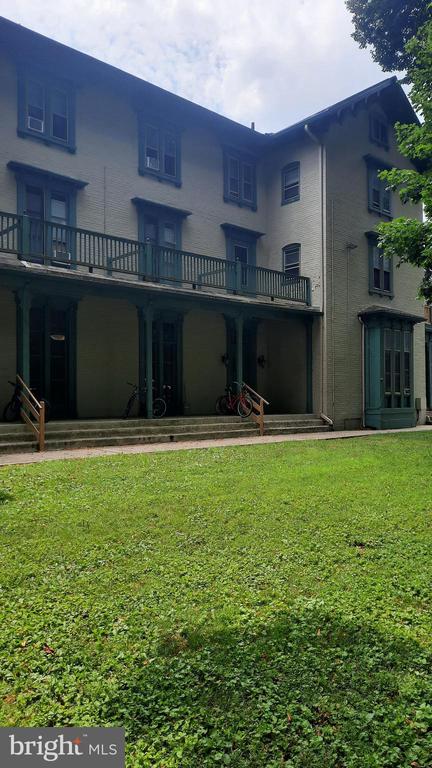 12 S FILBERT STREET Unit: B5