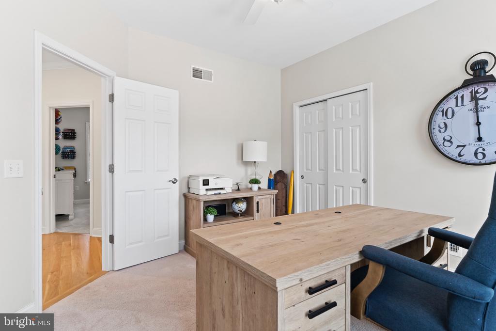 2315 DEWEY LANE
