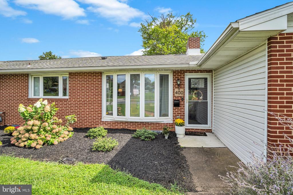 400 BEACON HILL ROAD