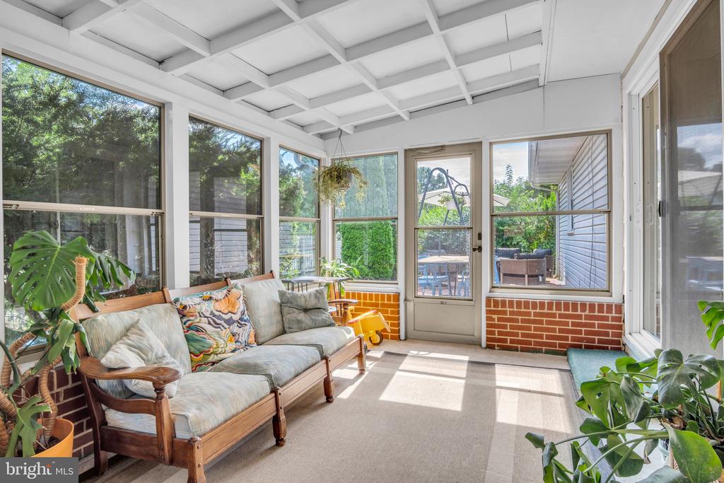 400 BEACON HILL ROAD